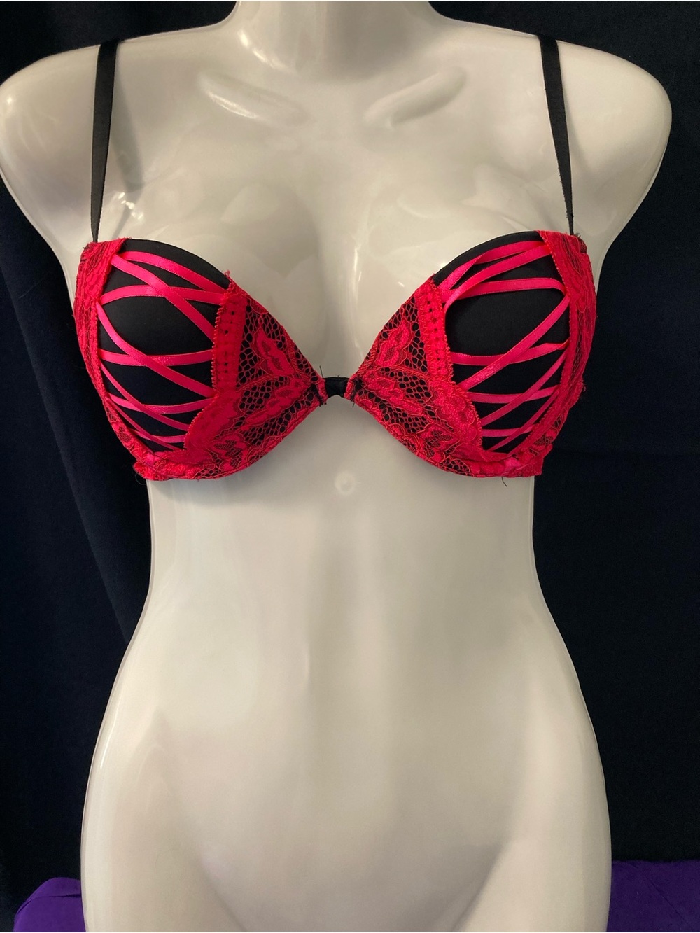 La Senza Show Off Red Black Strappy Push Up Bra 32C